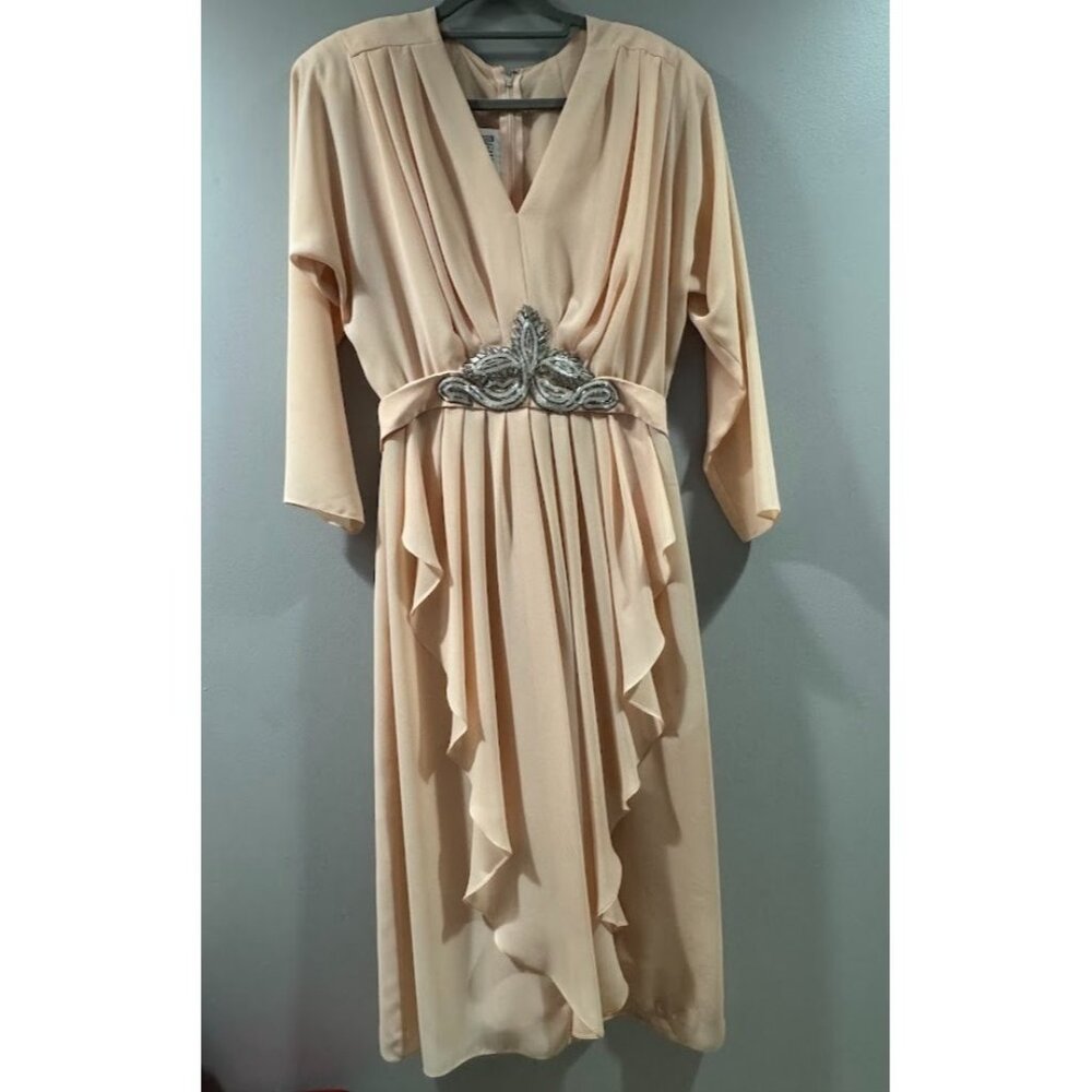 VTG Miss Elliette Retro Peach Chiffon Evening Dress Size 8 V-Neck Beaded Belt